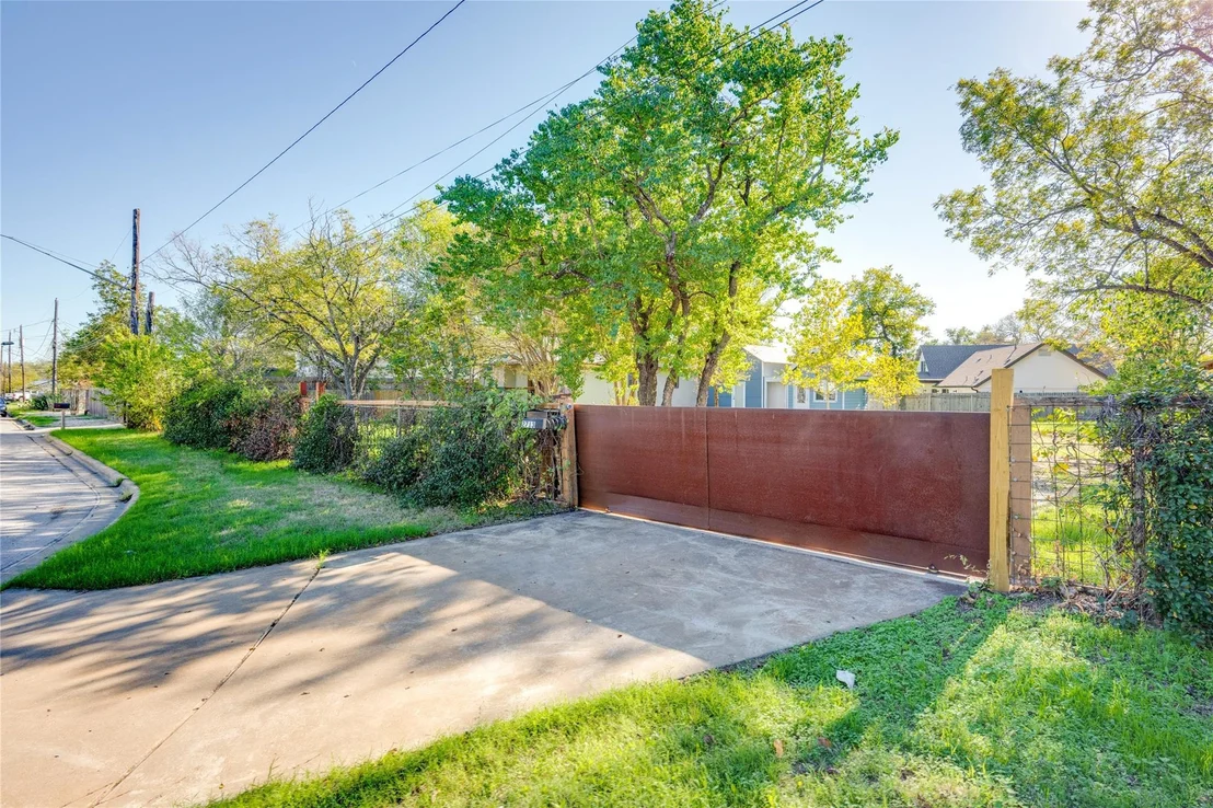 Photo of 2713 Sweeney LN