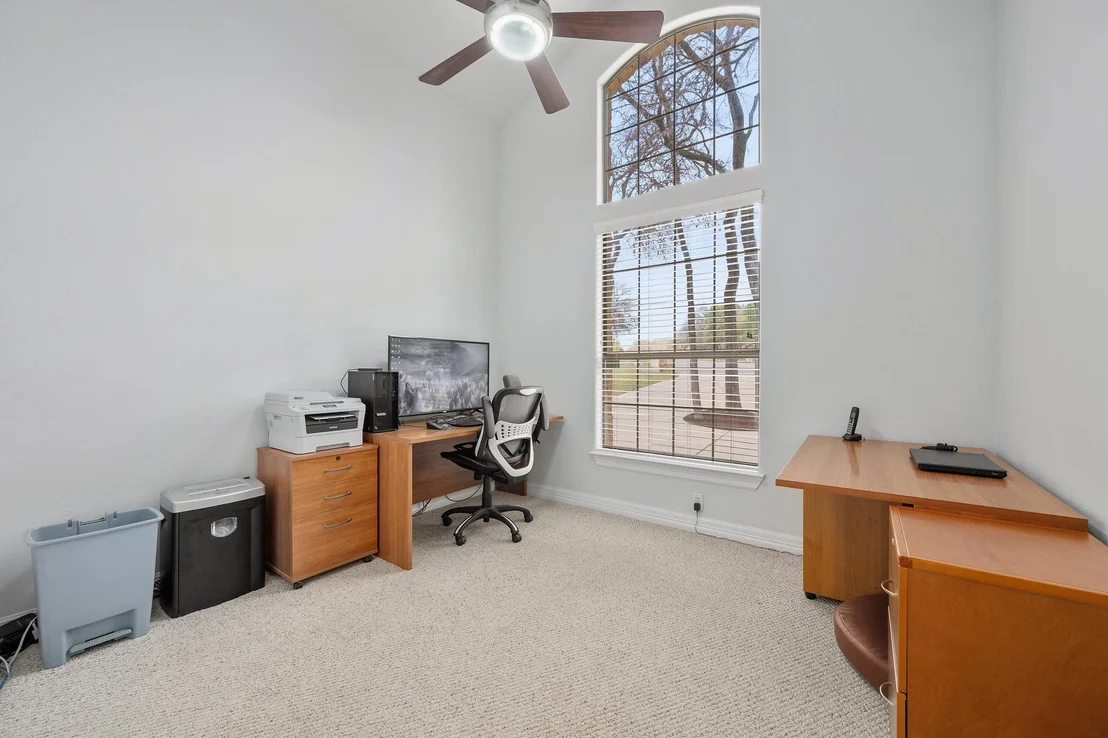 Photo of 531 Leanna Oak LOOP