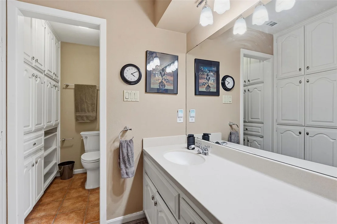 Photo of 203 Leisurewoods DR