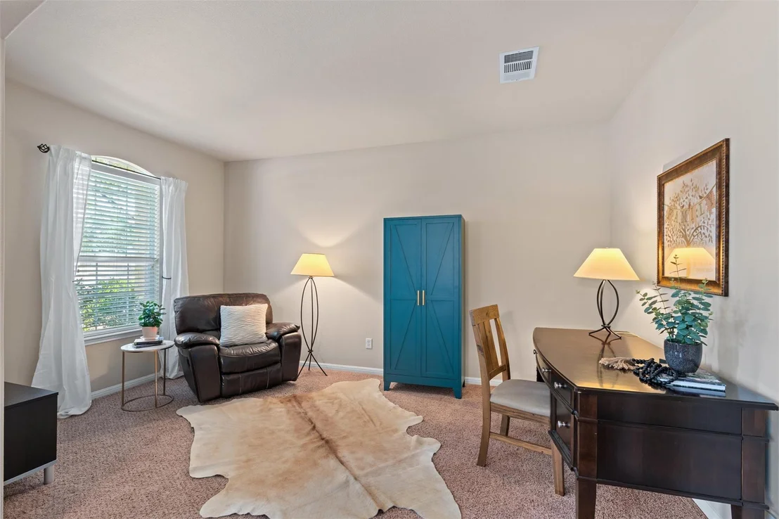 Photo of 1605 Teal TRL