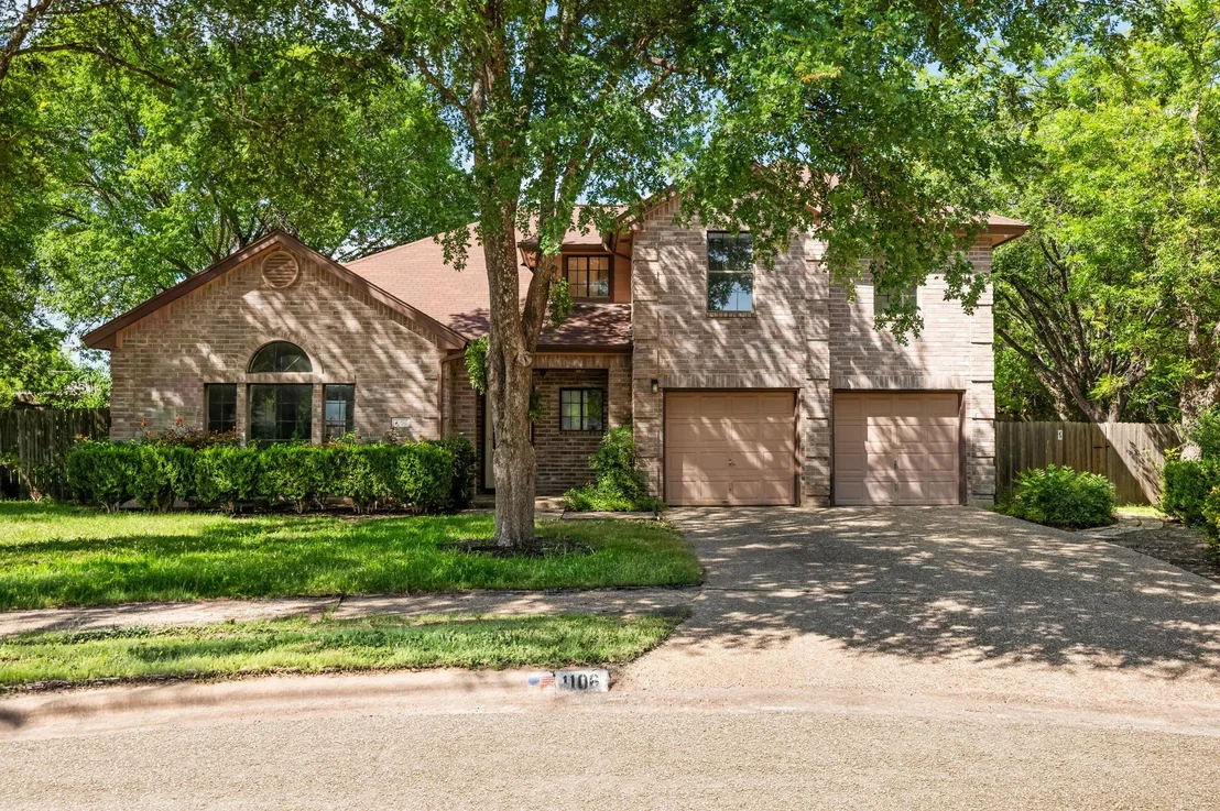 Photo of 1106 Split Oak CV