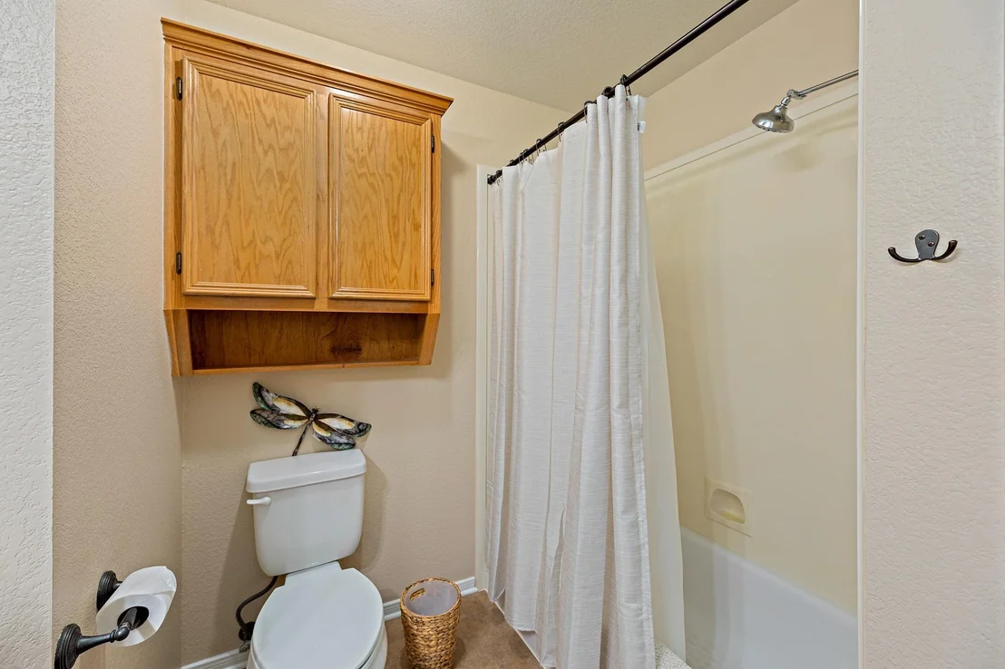 Photo of 111 Stephen LN