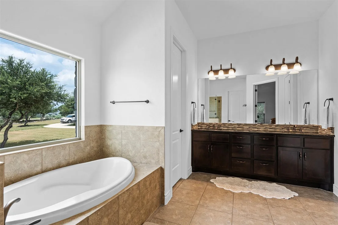 Photo of 1075 Bluff Woods DR