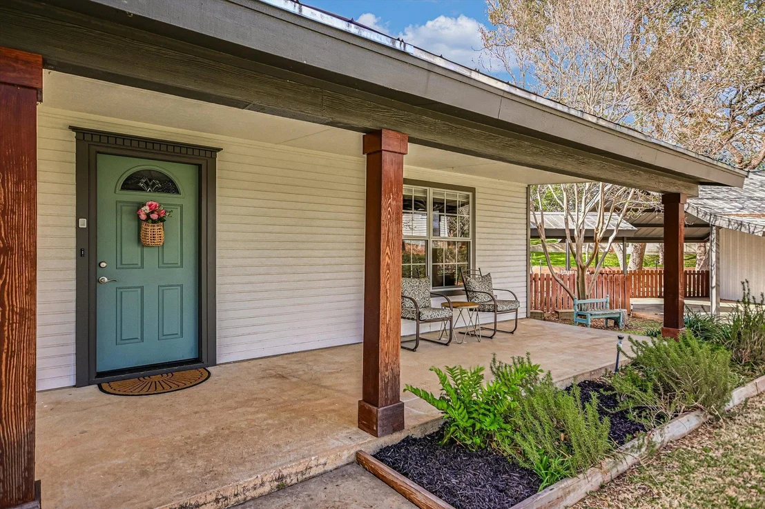 Photo of 611 Thurman CIR