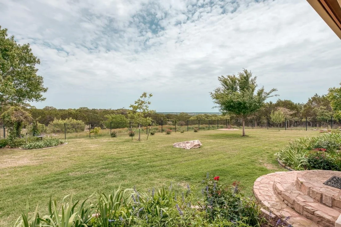 Photo of 108 Oak Bend