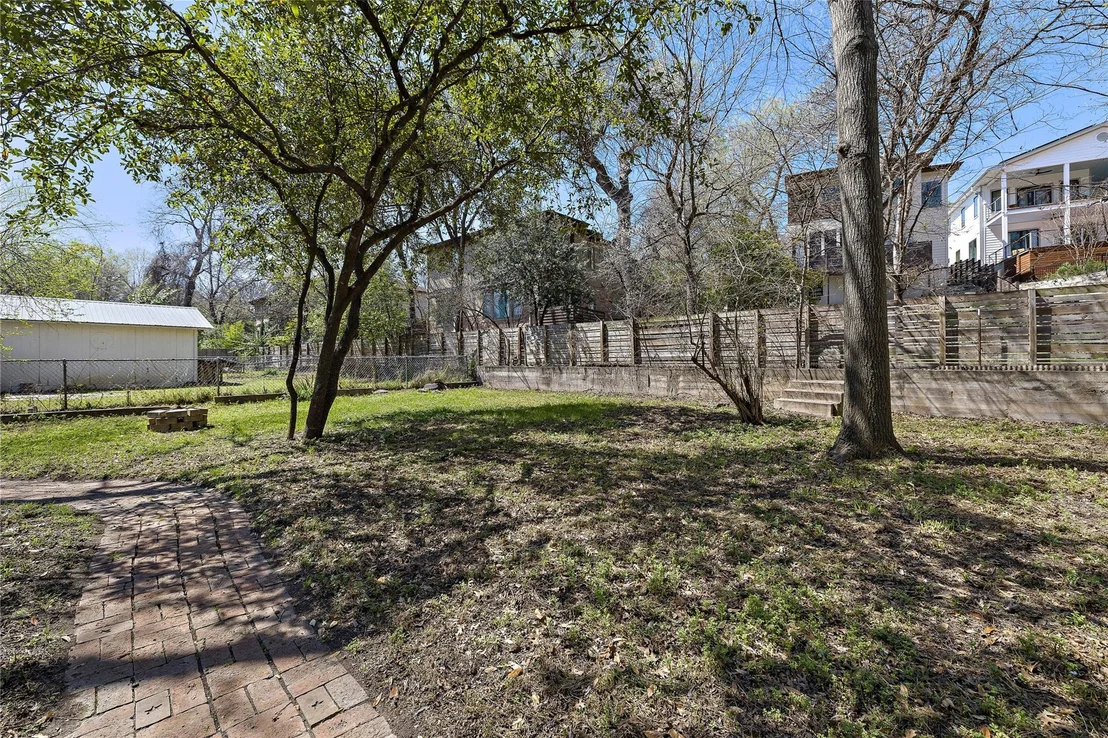 Photo of 1212 Bickler RD