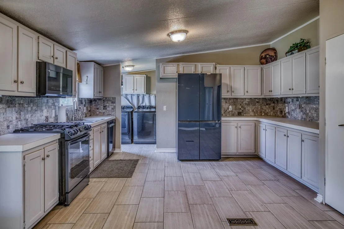 Photo of 6928 County Road 252