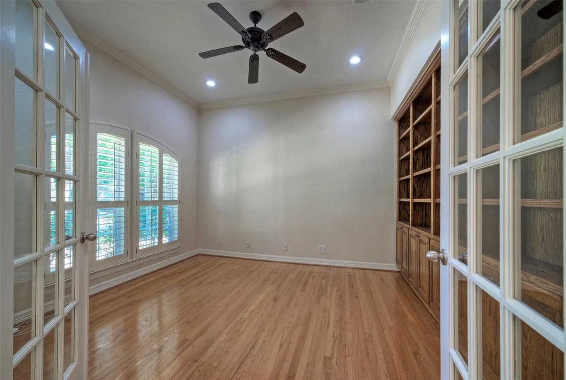 Photo of 10806 Olympia Fields LOOP