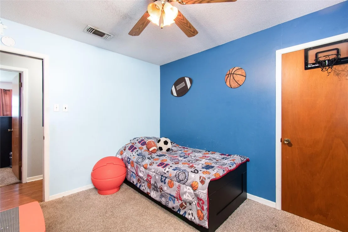 Photo of 531 Santa Rosa RD