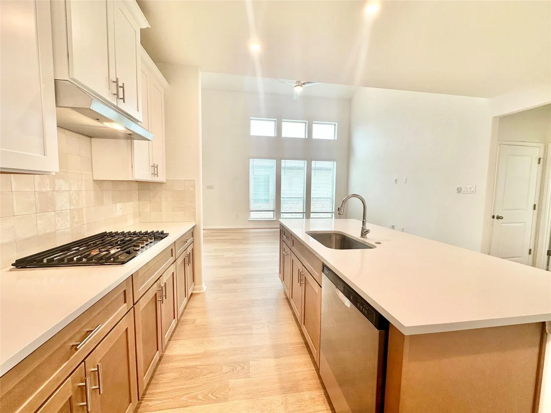 Photo of 172 White Horses DR