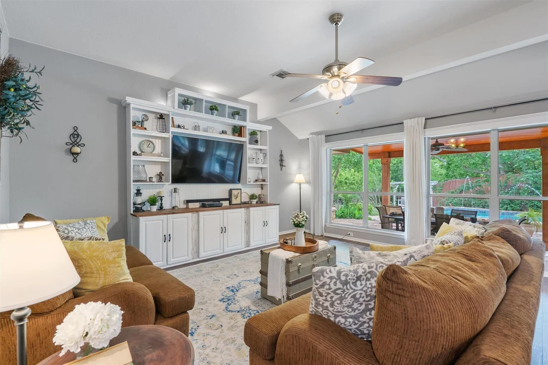 Photo of 117 Signal Hill DR
