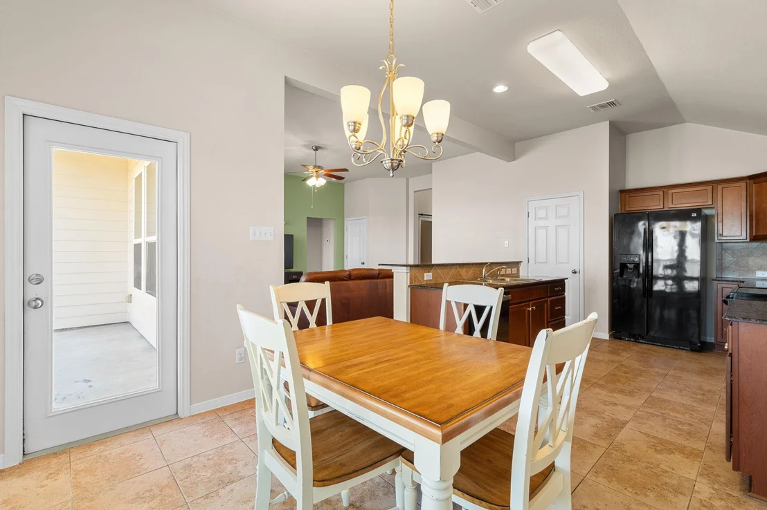 Photo of 428 Parkfield LN
