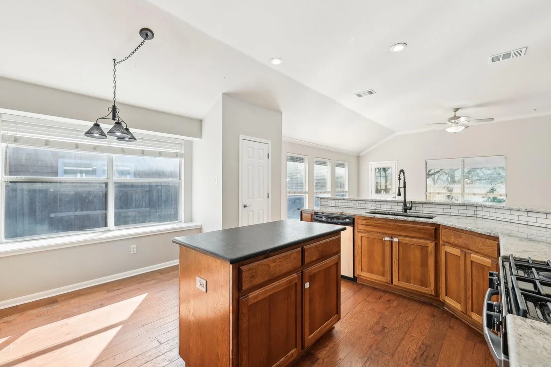 Photo of 127 Hickory LN