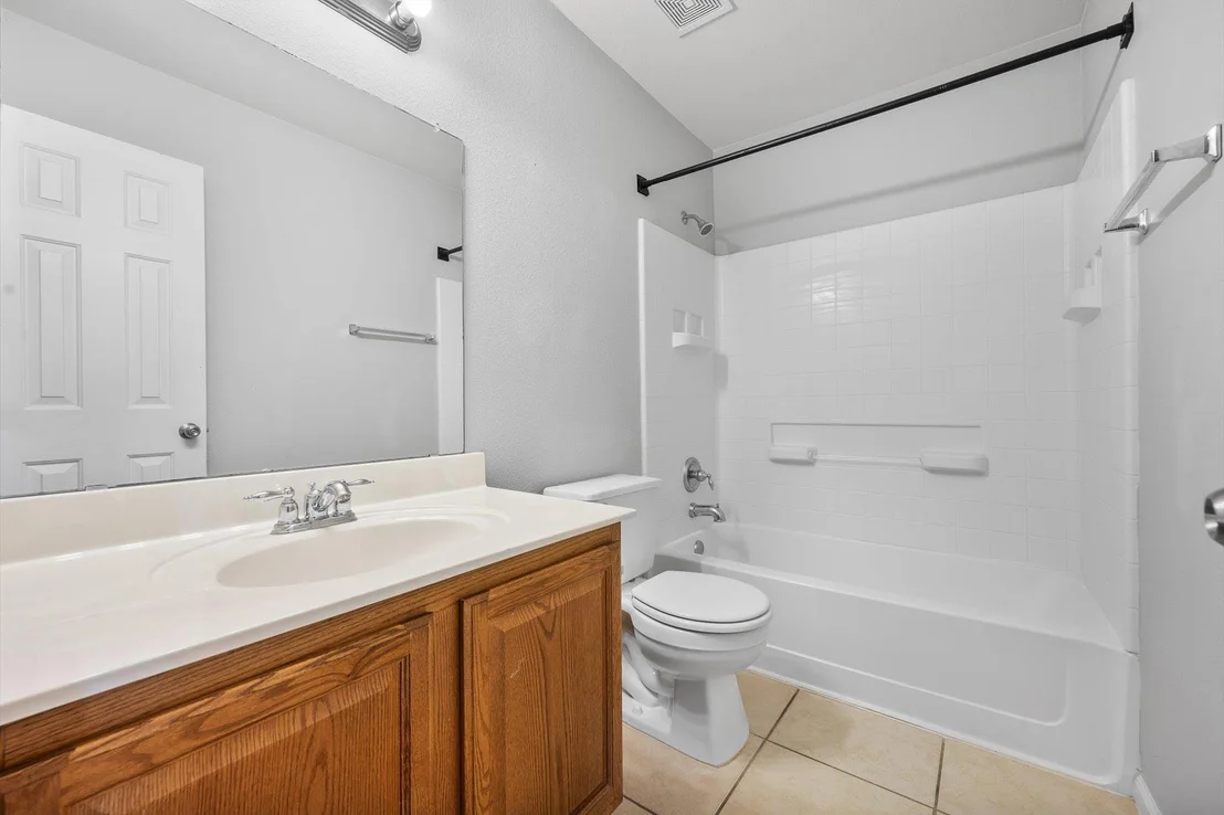 Photo of 411 Leo LN