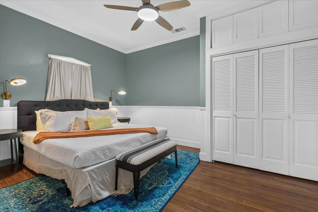 Photo of 234 Loring
