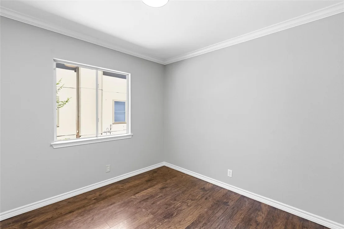 Photo of 151 Henke CV
