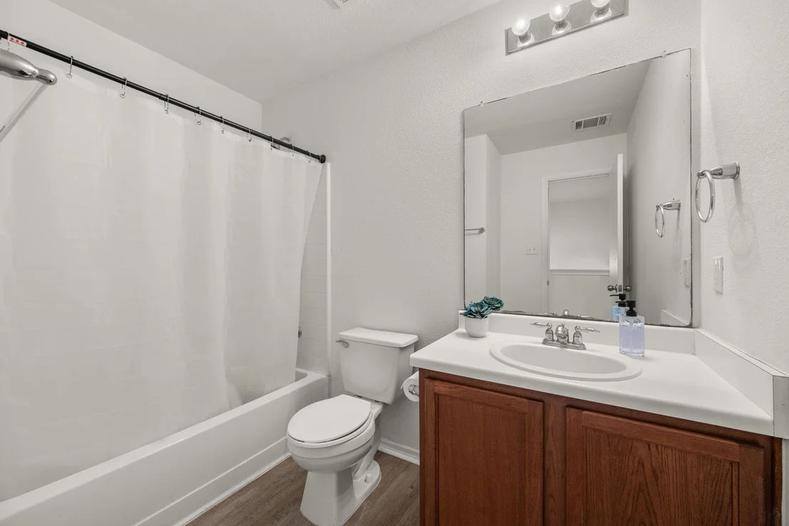 Photo of 1189 Shadow Creek BLVD