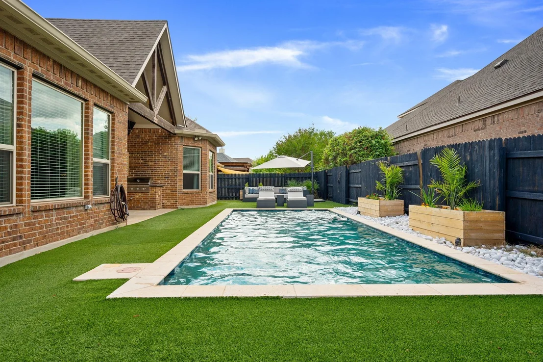 Photo of 1409 Birch DR