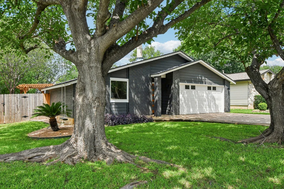 Photo of 3216 Plantation RD