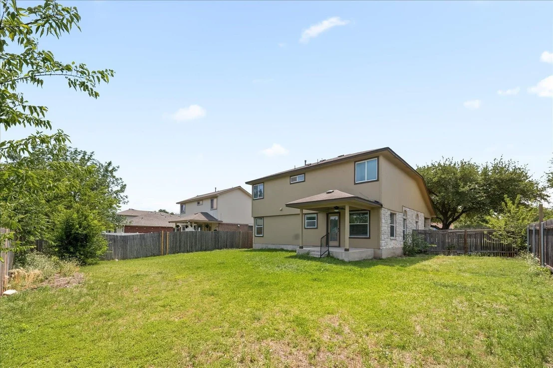 Photo of 15411 Ora LN