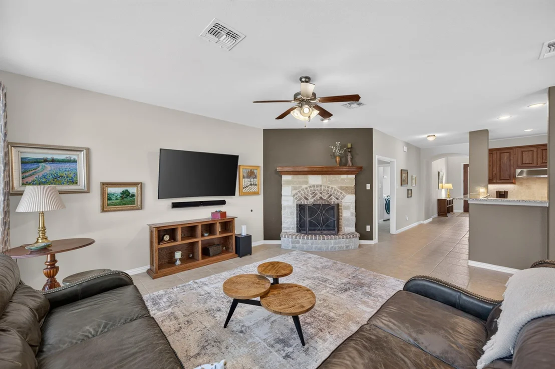 Photo of 3813 Campfire DR