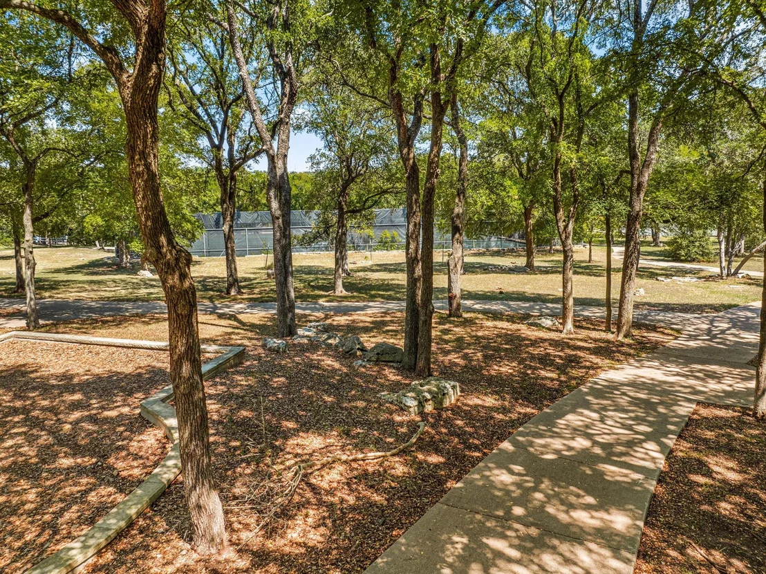 Photo of 8901 Westerkirk DR