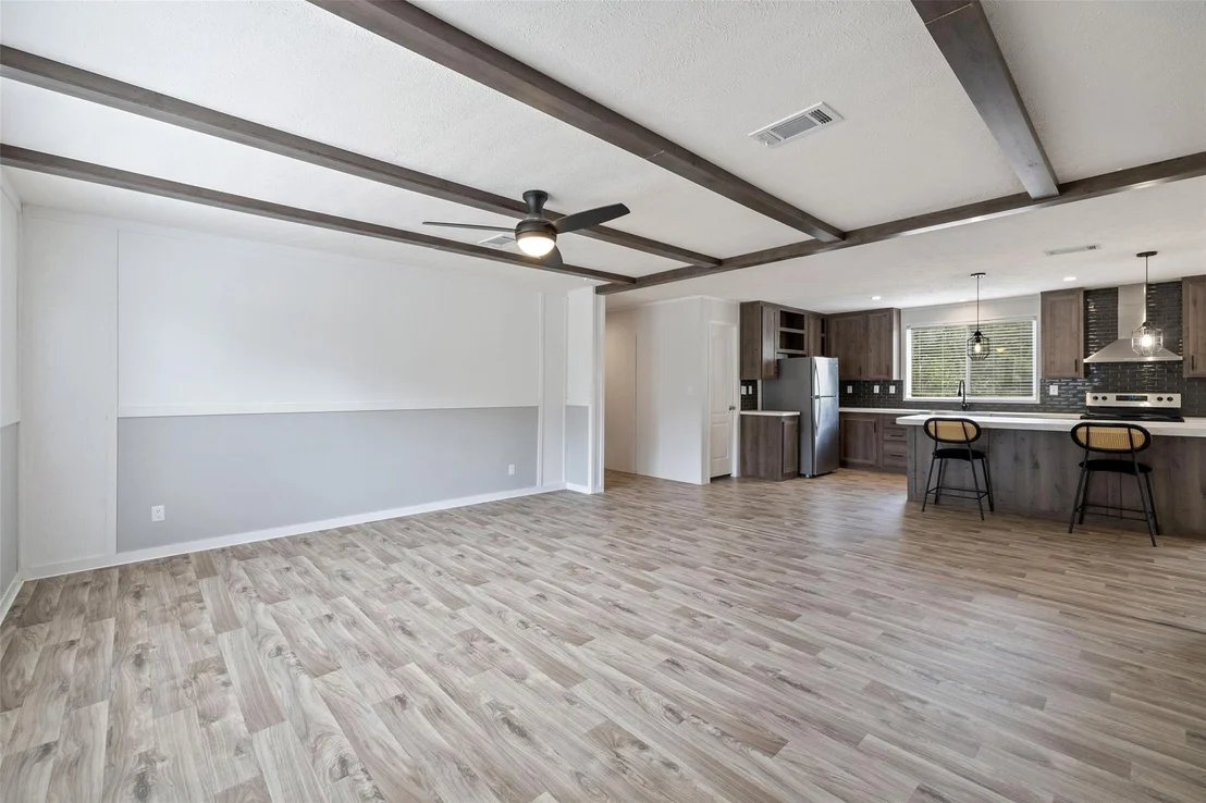 Photo of 281 Green Oaks DR