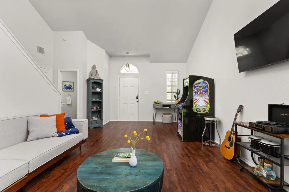 Photo of 13020 TAMAYO DR