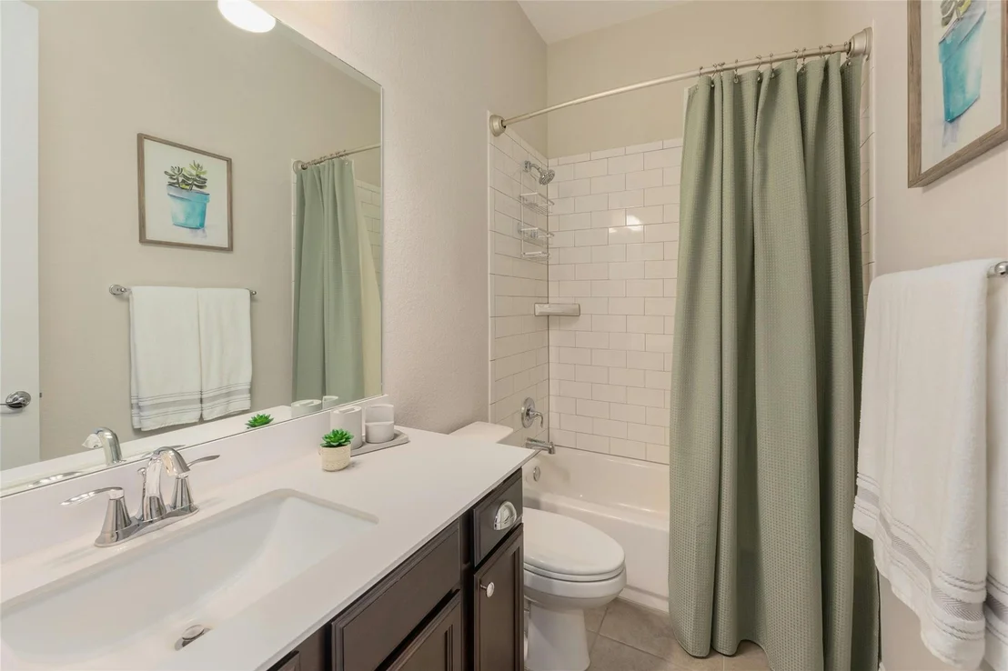 Photo of 21412 Merveil DR