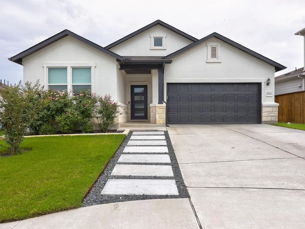 Photo of 1004 Sandra Ann WAY