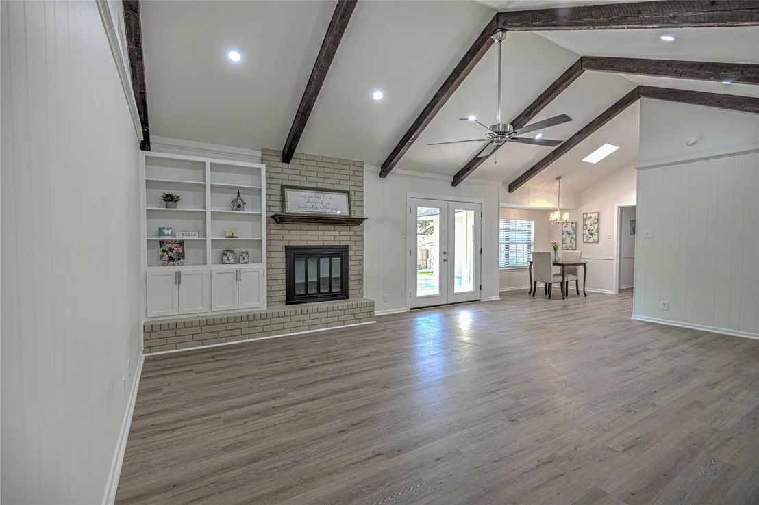 Photo of 3110 Hemlock BLVD