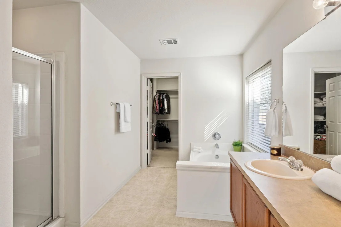 Photo of 172 Chaparro DR