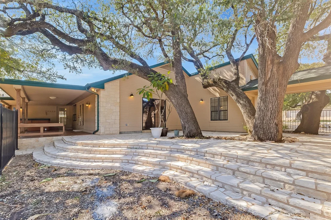 Photo of 309 Delaware Springs BLVD