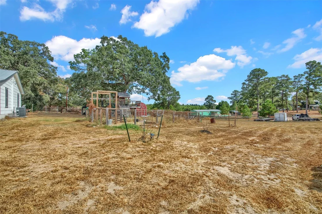 Photo of 115 Rangeland RD