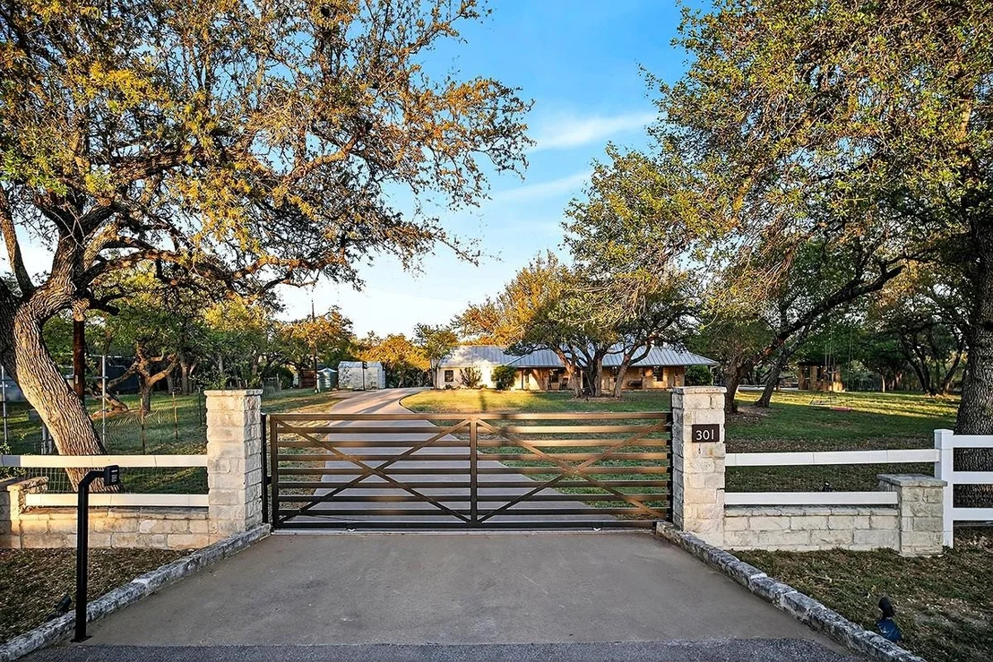 Photo of 301 Medlin Creek LOOP