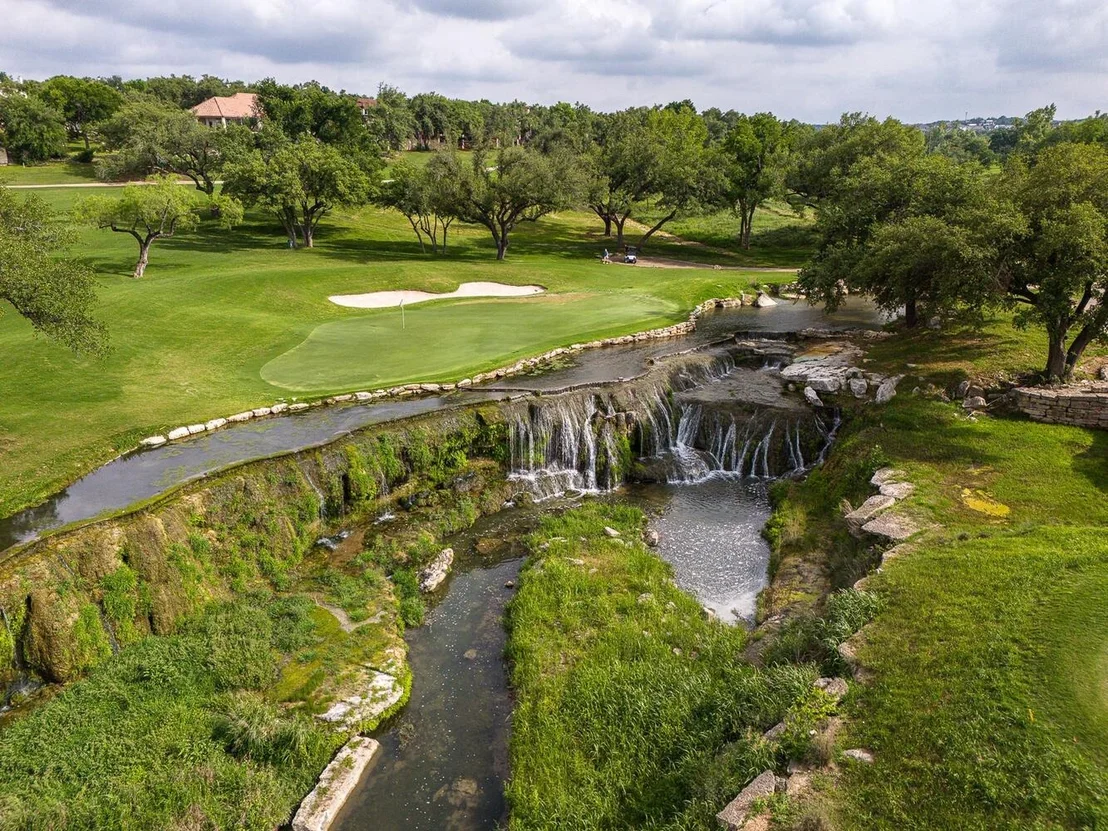 Photo of 47 WATERFALL DR