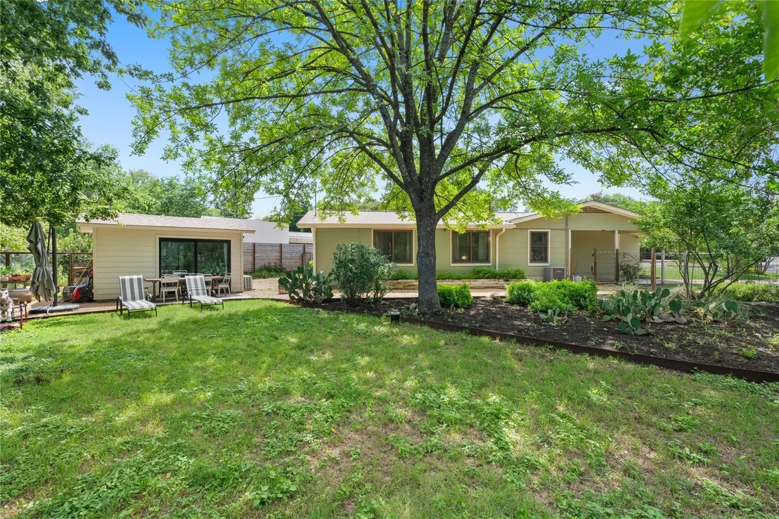 Photo of 7523 Meadowview LN