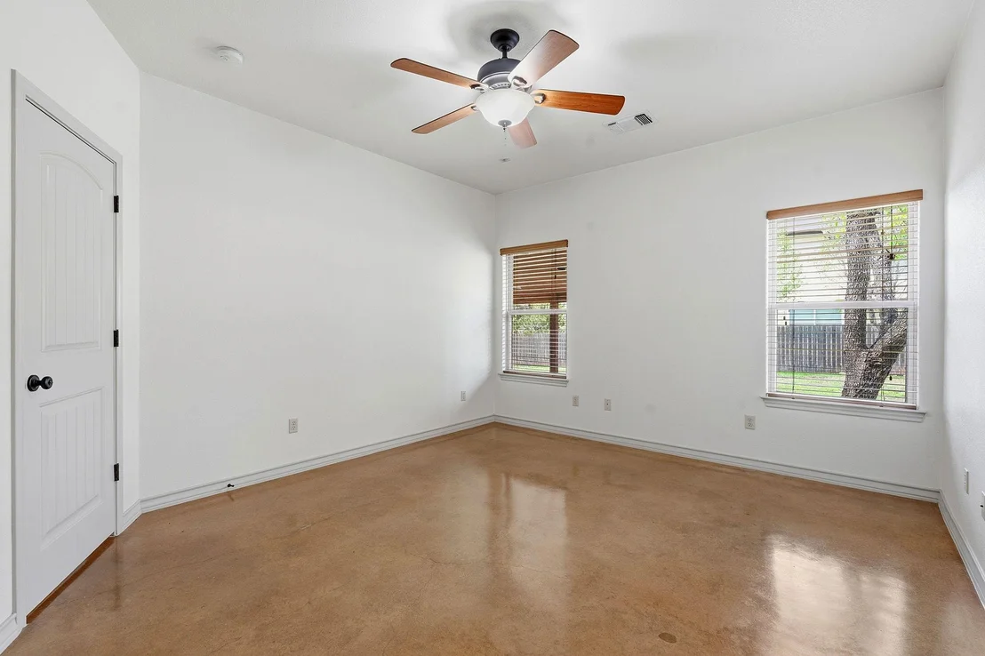 Photo of 10215 Twin Lake LOOP