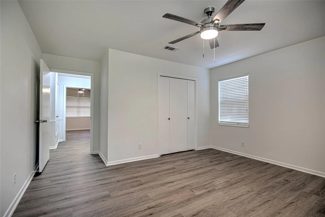 Photo of 3110 Hemlock BLVD