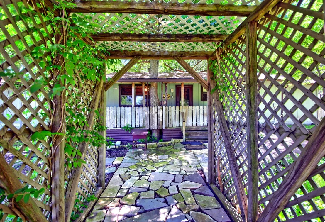 Photo of 9101 Ingrid DR