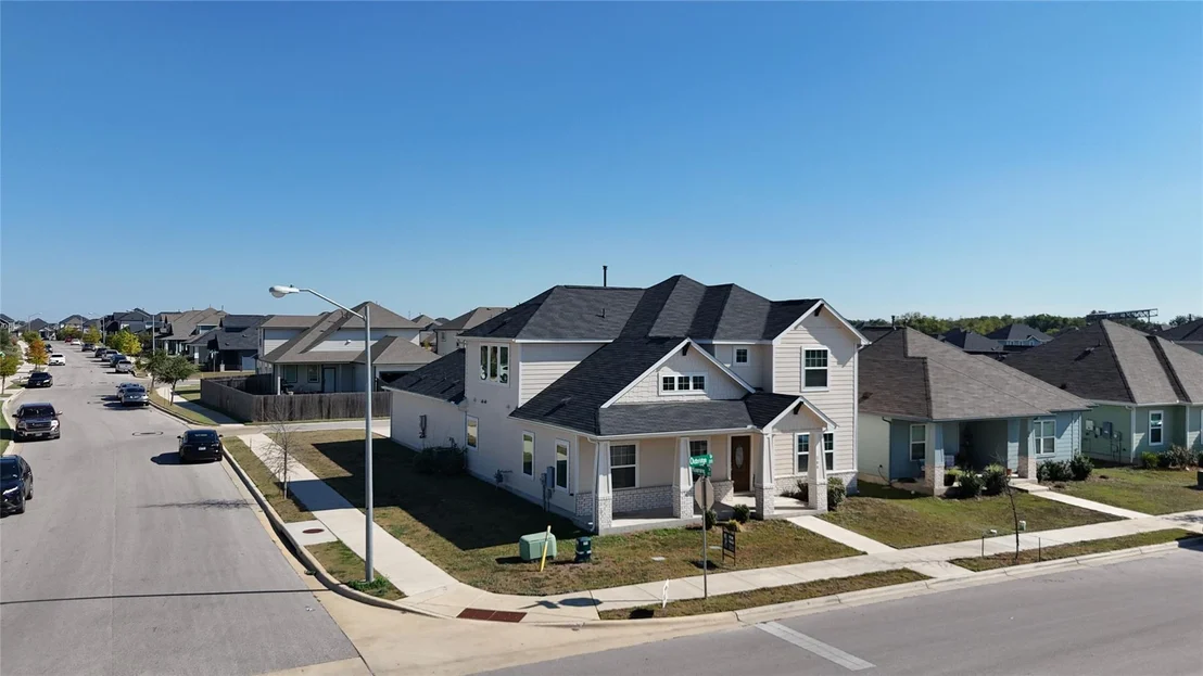 Photo of 200 Oldbridge DR