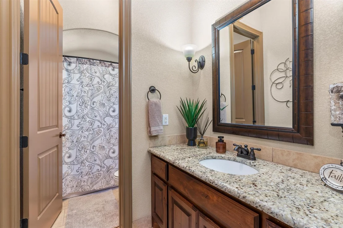 Photo of 104 Vista LN