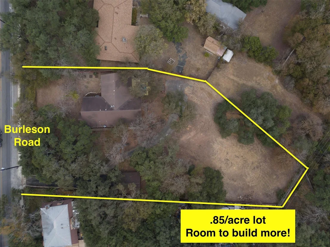 Photo of 3003 Burleson RD