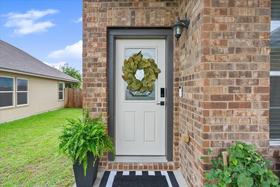 Photo of 240 Foster LN