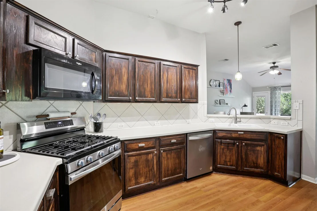 Photo of 902 Ridgemont CIR