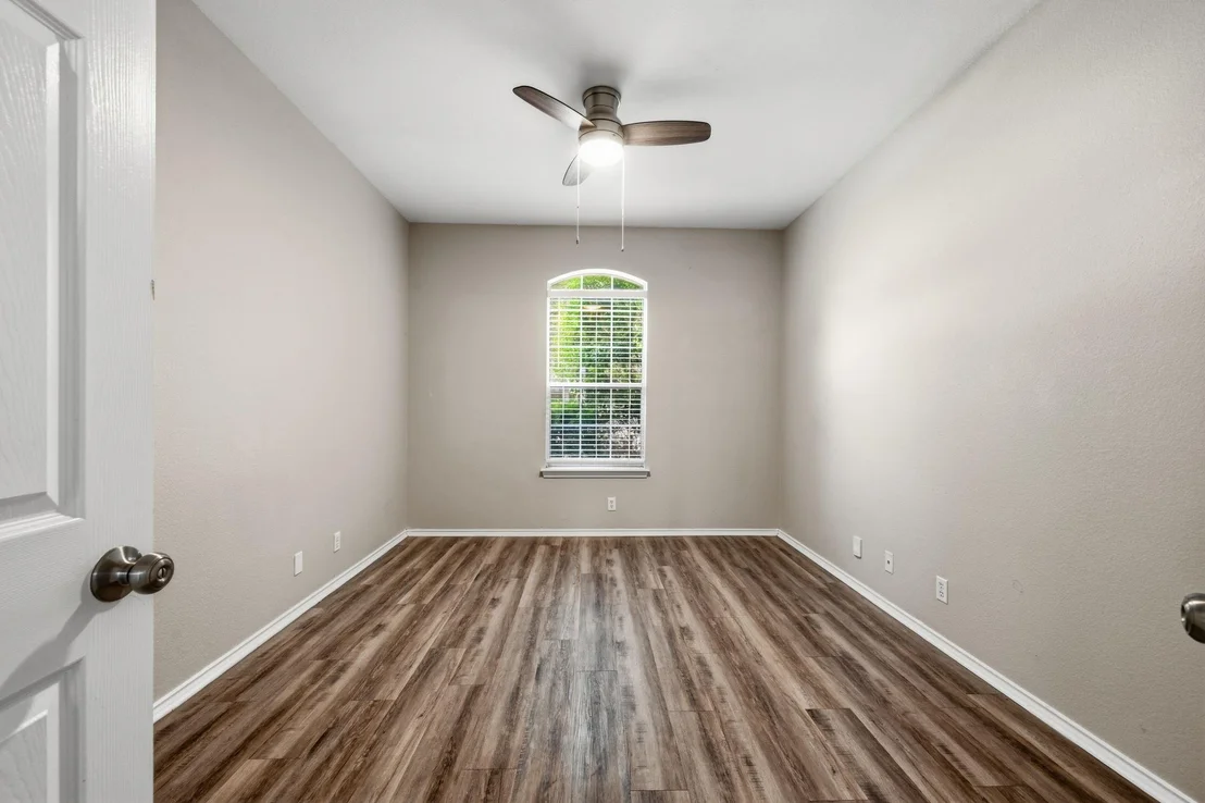 Photo of 1635 Abbey LN