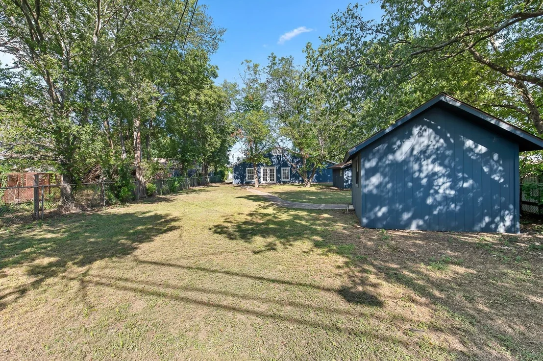 Photo of 1411 Violet Ave
