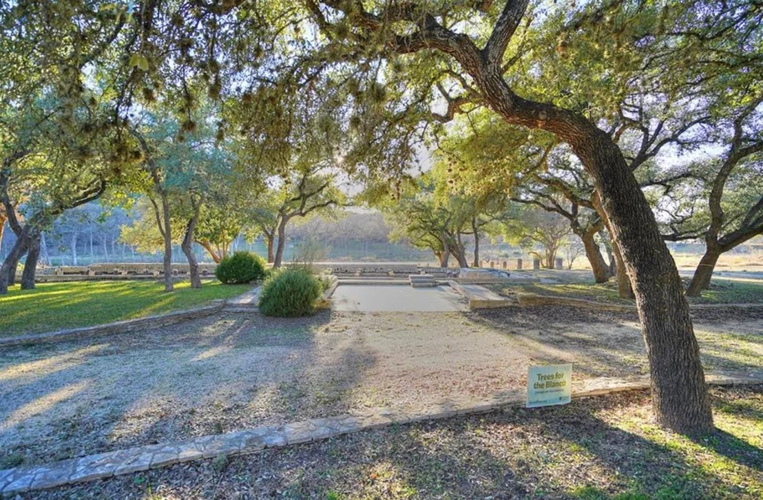 Photo of 200 Rim RD