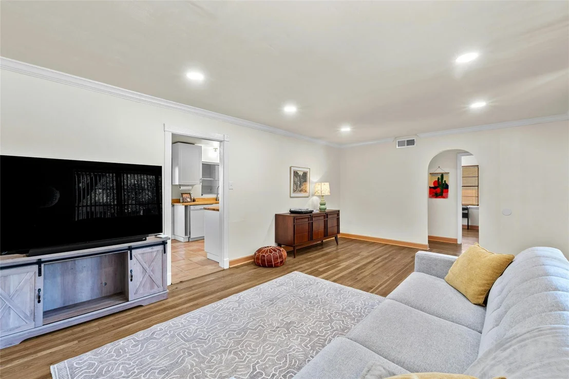 Photo of 1604 Briarcliff BLVD