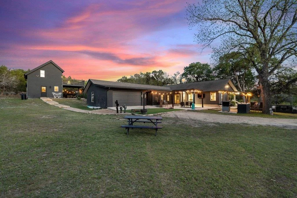 Photo of 2800 River RD